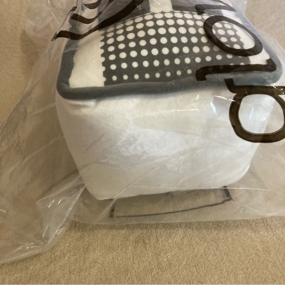 Glowforge Laser Limited Edition White Mascot Plushie - Picture 8 of 8